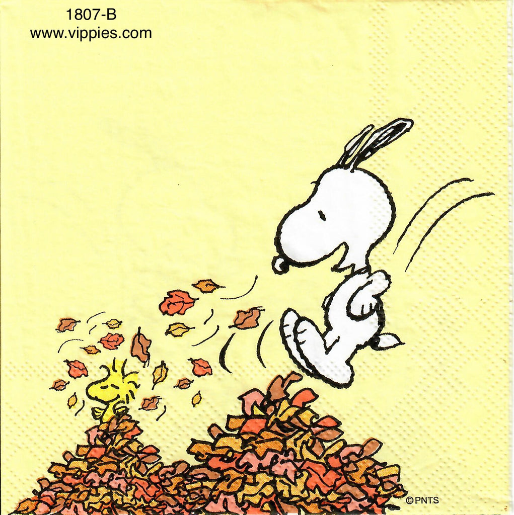 AT-1807 Snoopy Woodstock Jump in Leaves Napkin for Decoupage